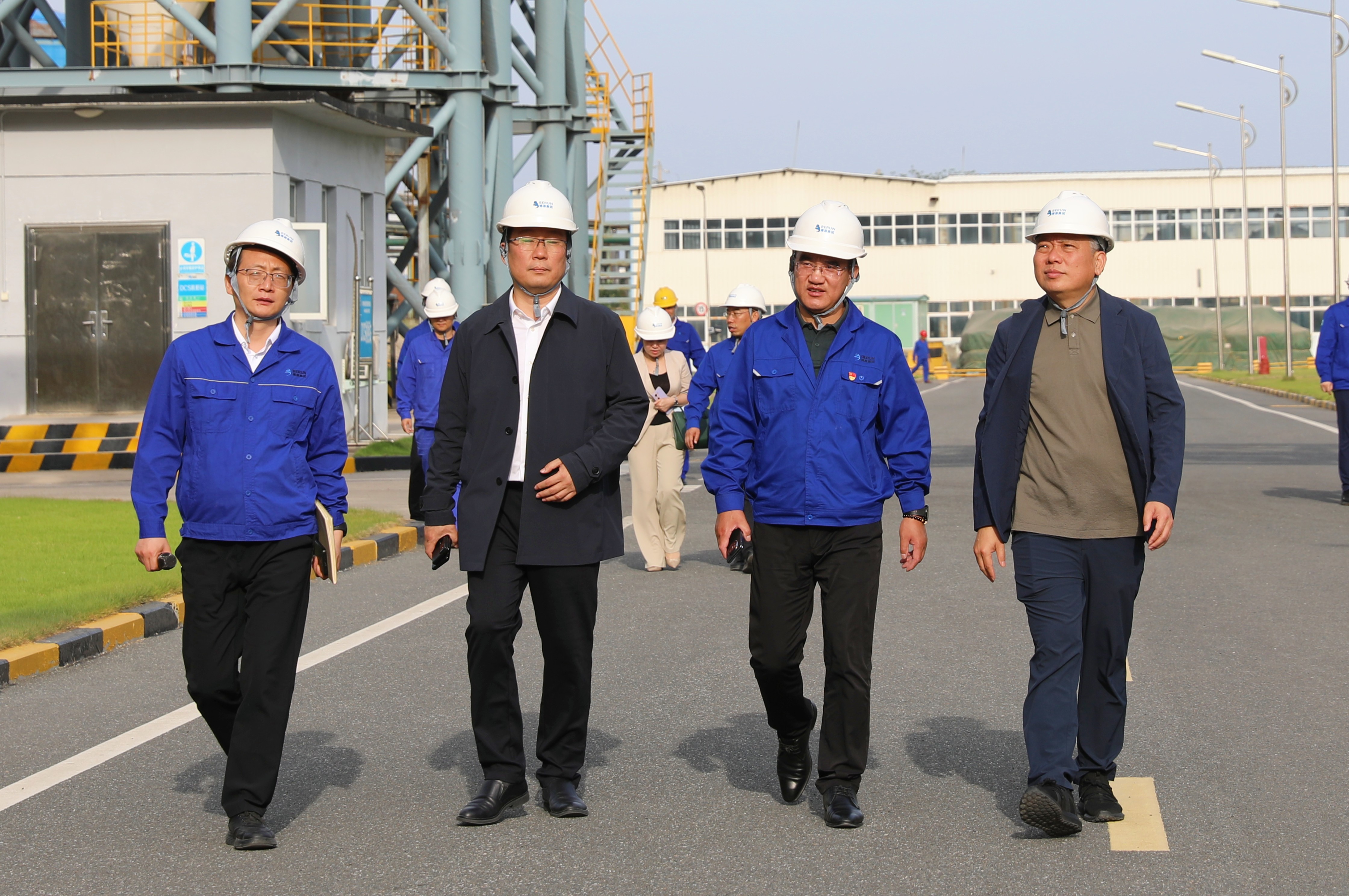 渤化集團永利化工公司總經理王凱到中源化學公司調研